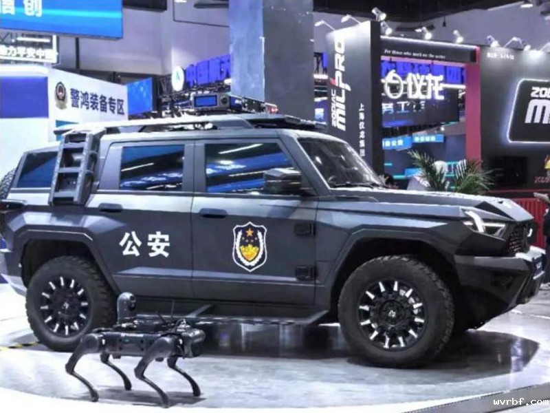 伽利略智能仿生机器人赋能警用安防领域